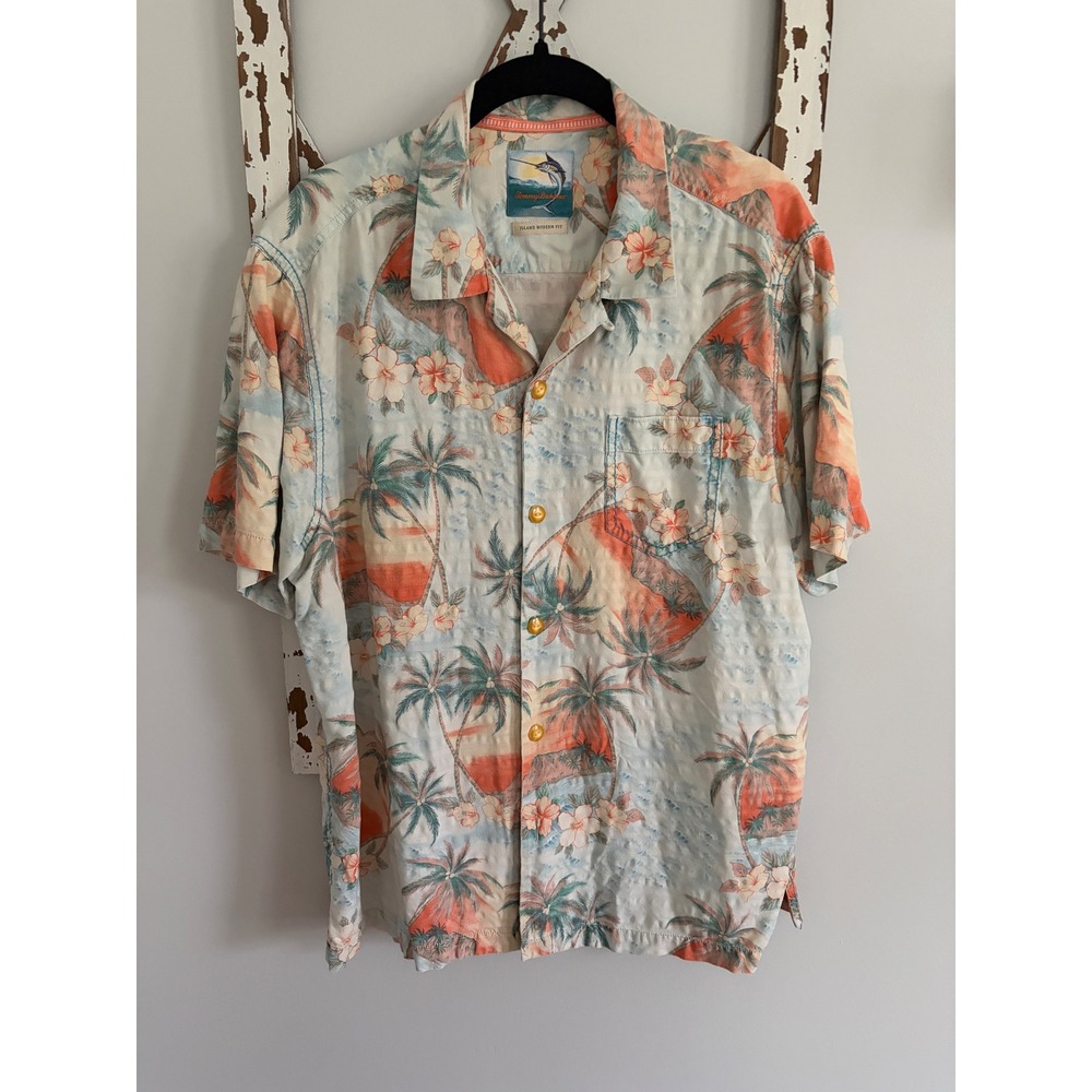 Tommy Bahama Hawaiian Shirt Modern Fit 100% Silk Size Large Tropical Print